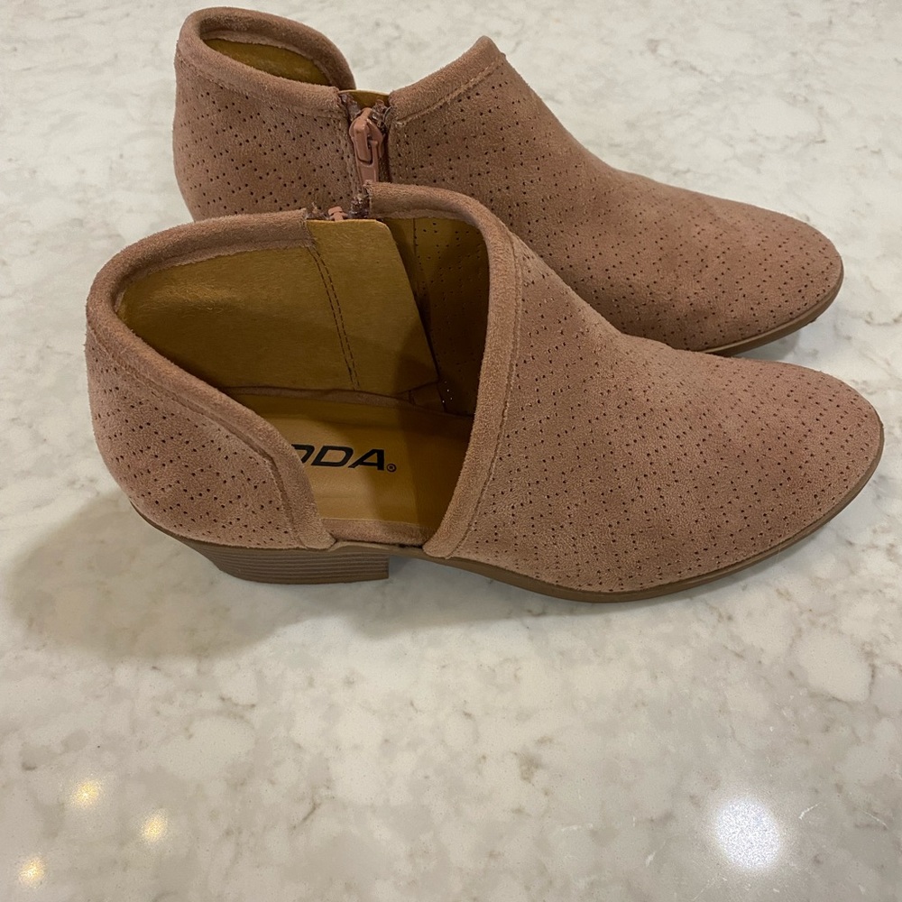 Suede booties - Picture 4 of 4